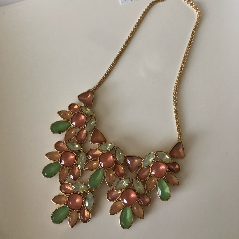 Beautiful detailed statement necklace